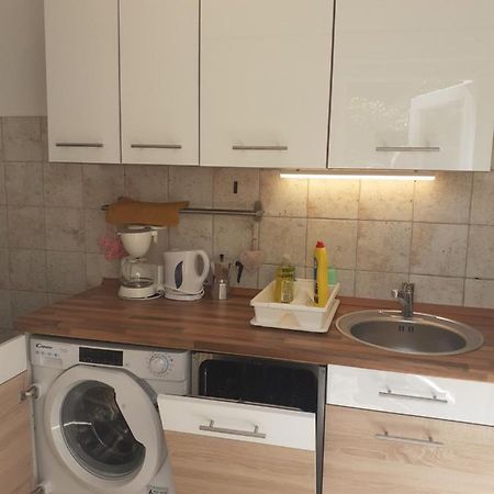 Rose Apartman Balatonlelle Luaran gambar