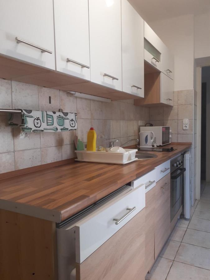 Rose Apartman Balatonlelle Luaran gambar