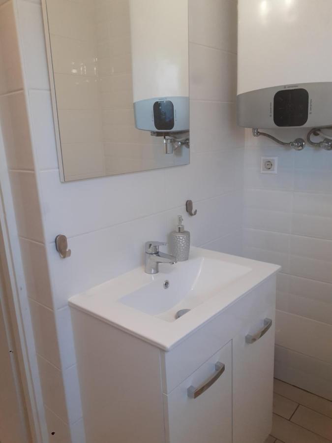 Rose Apartman Balatonlelle Luaran gambar
