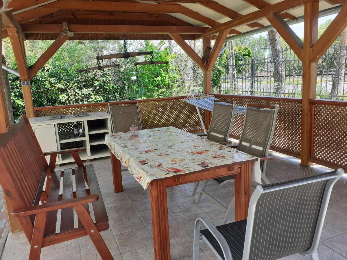 Rose Apartman Balatonlelle Luaran gambar