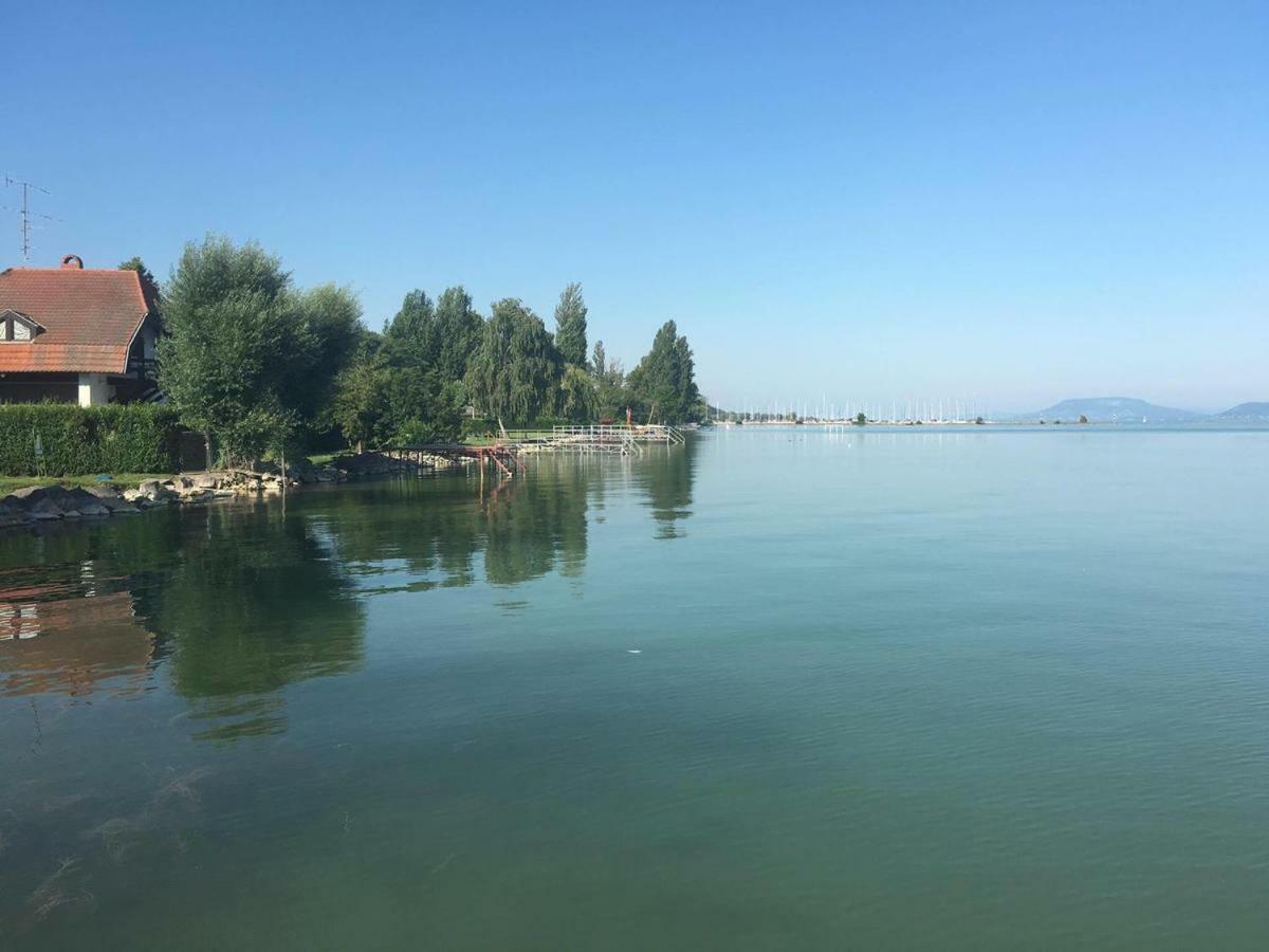 Rose Apartman Balatonlelle Luaran gambar